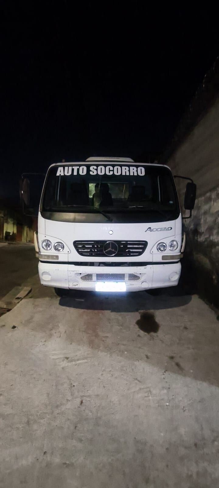 Frente do guincho RCA Auto Socorro